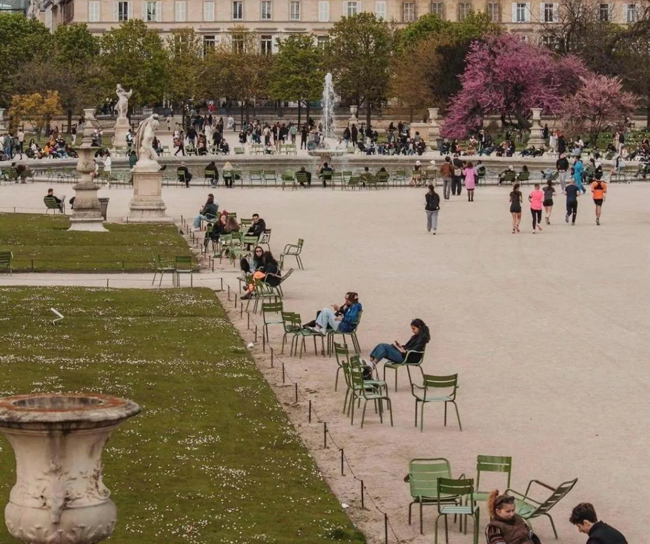 Expo Versailles Apartment Paris